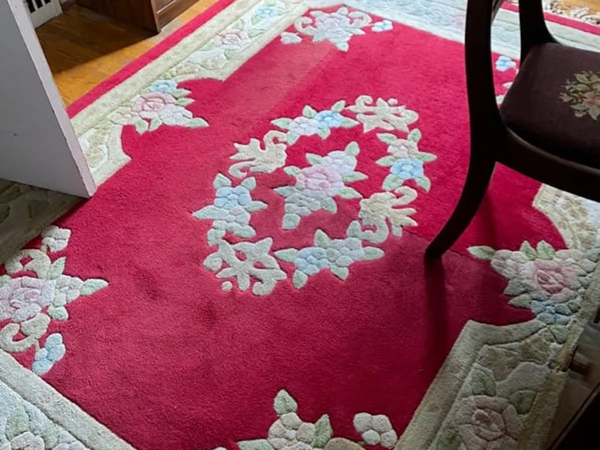 A patterned area rug after cleaning